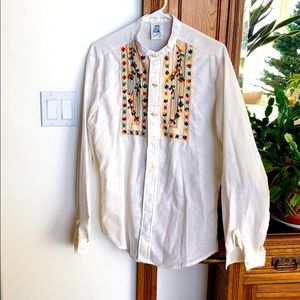 1970s Men’s Embroidered Linen Shirt Vintage, Retro